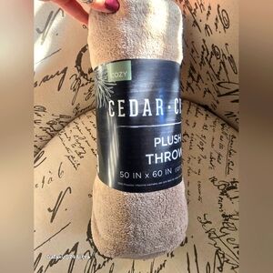 Cedar Creek Tan Throw Blanket 50"×60" New